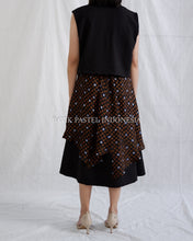 Load image into Gallery viewer, Laura Set Blazer and Skirt - Black