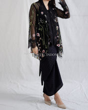 Load image into Gallery viewer, Garden Kebaya Top - Black