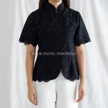 Muat gambar ke penampil Galeri, Kebaya Janggan Modern Atasan Katun Bordir - Batik Pastel