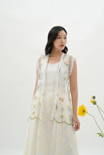 Load image into Gallery viewer, Fiore Outer Tulle Bordir Bunga