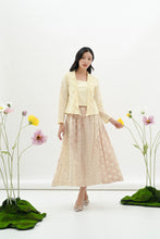 Muat gambar ke penampil Galeri, Nona Top Atasan Kebaya Kutubaru Modern Katun Bordir (pilih variasi)