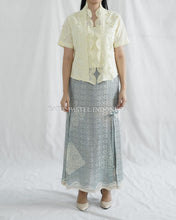 Muat gambar ke penampil Galeri, Nona Top Atasan Kebaya Kutubaru Modern Katun Bordir (pilih variasi)