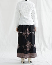 Muat gambar ke penampil Galeri, Kebaya Janggan Modern Atasan Katun Bordir - Batik Pastel