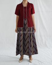 Load image into Gallery viewer, Awan atasan Kebaya Kutubaru Bordir Scallop Viscose - Batik Pastel