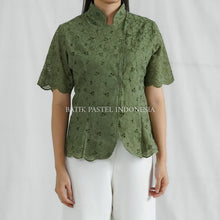 Muat gambar ke penampil Galeri, Kebaya Janggan Modern Atasan Katun Bordir - Batik Pastel
