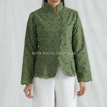 Muat gambar ke penampil Galeri, Kebaya Janggan Modern Atasan Katun Bordir - Batik Pastel