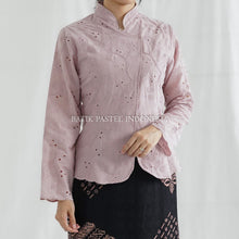 Muat gambar ke penampil Galeri, Kebaya Janggan Modern Atasan Katun Bordir - Batik Pastel