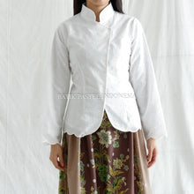 Muat gambar ke penampil Galeri, Kebaya Janggan Modern Atasan Katun Bordir - Batik Pastel
