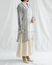 Load image into Gallery viewer, Kamila Kebaya Batik 27