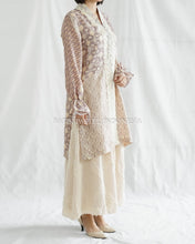 Load image into Gallery viewer, Kamila Kebaya Batik 28