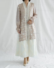 Load image into Gallery viewer, Kamila Kebaya Batik 31