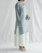 Load image into Gallery viewer, Kamila Kebaya Batik 32