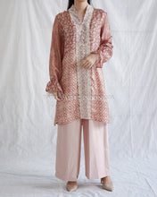 Load image into Gallery viewer, Kamila Kebaya Batik 14