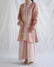Load image into Gallery viewer, Kamila Kebaya Batik 14
