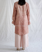 Load image into Gallery viewer, Kamila Kebaya Batik 14