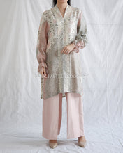 Load image into Gallery viewer, Kamila Kebaya Batik 15
