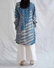 Load image into Gallery viewer, Kamila Kebaya Batik 20