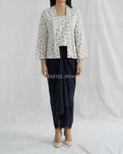 Load image into Gallery viewer, Kanna Top Atasan Kebaya Kutubaru