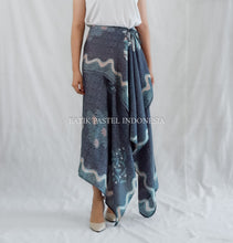 Muat gambar ke penampil Galeri, Kara Skirt - Rok Batik Modern model Kain Ikat Instant