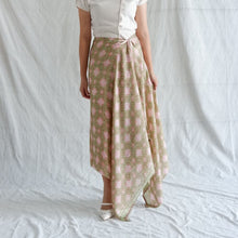 Muat gambar ke penampil Galeri, Kara Skirt - Rok Batik Modern model Kain Ikat Instant