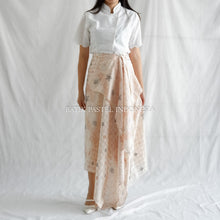 Muat gambar ke penampil Galeri, Kara Skirt - Rok Batik Modern model Kain Ikat Instant