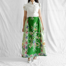 Load image into Gallery viewer, Rok Batik Serut Laras (adjustable waist)