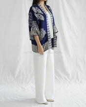 Load image into Gallery viewer, Linda Outer Kimono 452