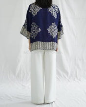 Load image into Gallery viewer, Linda Outer Kimono 452