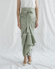 Muat gambar ke penampil Galeri, Rok Tali Bahan Tenun Dobbi (Pilih Variasi)