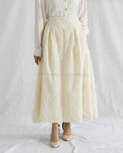 Load image into Gallery viewer, Bawahan Rok atau Celana Tenun Sulam Bulu (pilih variasi)