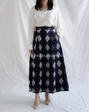 Load image into Gallery viewer, Bawahan Rok atau Celana Tenun Sulam Bulu (pilih variasi)