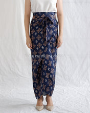 Load image into Gallery viewer, Batik Strap Skirt 22