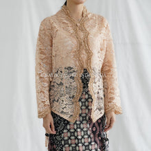 Muat gambar ke penampil Galeri, Seroja Kebaya atasan Brokat Modern - Batik Pastel