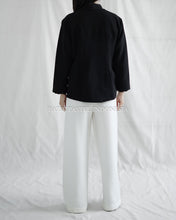 Load image into Gallery viewer, Seruni Top Atasan Dengan Bordir Bunga - Black Panjang