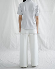 Load image into Gallery viewer, Seruni Top Atasan Dengan Bordir Bunga - Soft Grey