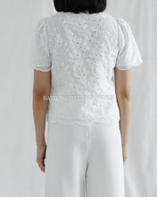 Load image into Gallery viewer, Shella Top Embroidered Cotton Top - White