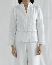 Load image into Gallery viewer, Shella Top LONG Embroidered Cotton Top- White