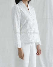 Load image into Gallery viewer, Shella Top LONG Embroidered Cotton Top- White