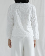 Load image into Gallery viewer, Shella Top LONG Embroidered Cotton Top- White