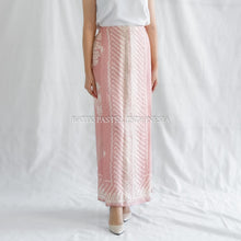 Muat gambar ke penampil Galeri, Soraya Skirt 24