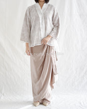 Muat gambar ke penampil Galeri, Lily Kebaya Brocade - White