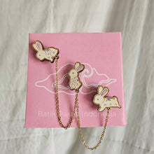 Muat gambar ke penampil Galeri, Bunny Brooch Handmade - Kebaya Accessories
