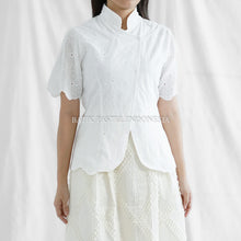 Load image into Gallery viewer, Kebaya Janggan Modern Atasan Katun Bordir - Batik Pastel
