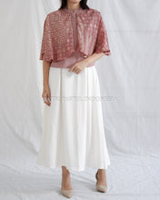 Muat gambar ke penampil Galeri, Nala Top / Blouse With Cape - 01
