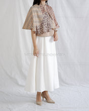 Load image into Gallery viewer, Nala Top / Blouse With Cape - 04
