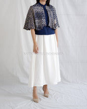 Load image into Gallery viewer, Nala Top / Blouse With Cape - 05
