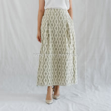 Muat gambar ke penampil Galeri, Bawahan Rok atau Celana Tenun Sulam Bulu (pilih variasi)
