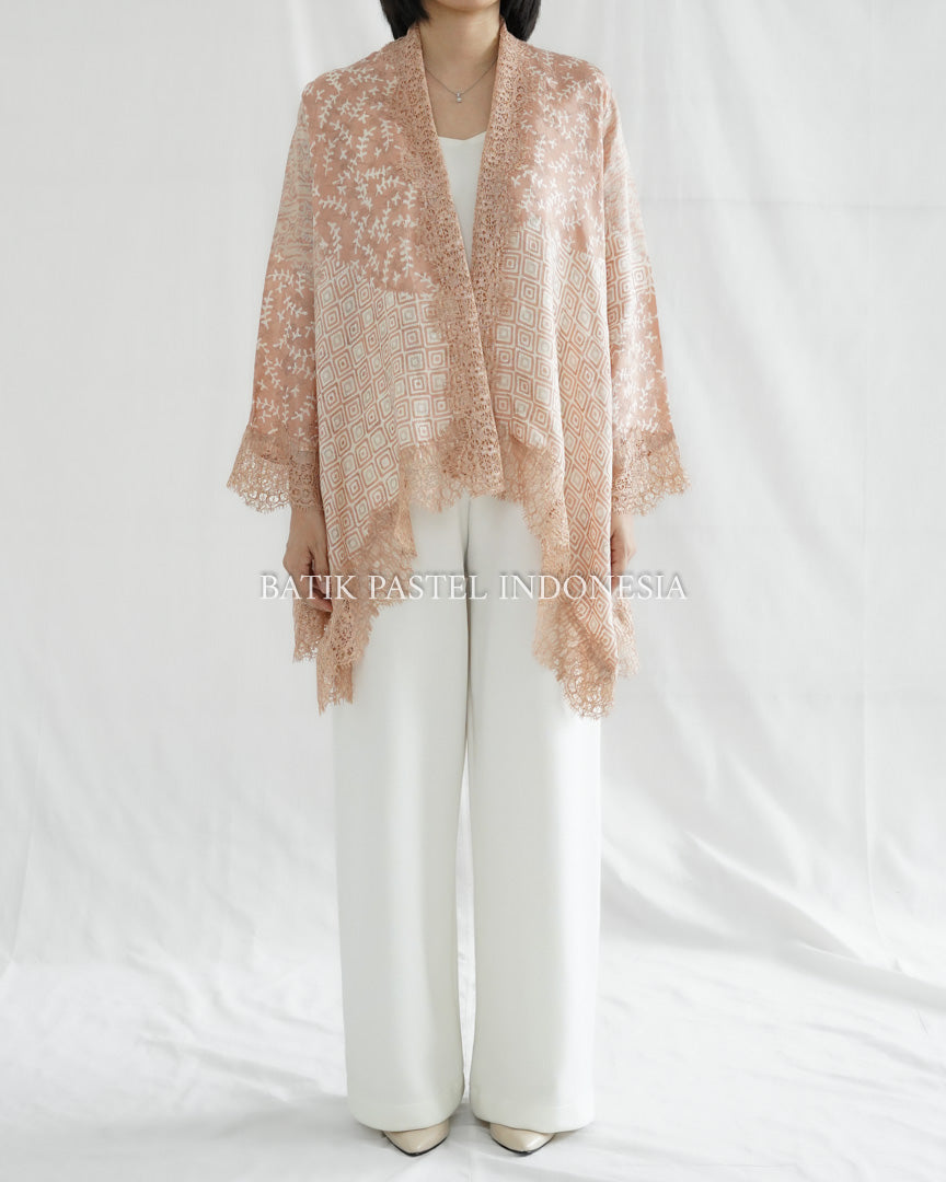 Amani Outer Lace 38