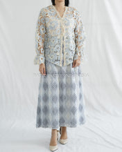 Load image into Gallery viewer, Bella Top Atasan Brokat Prada Lace - Batik Pastel
