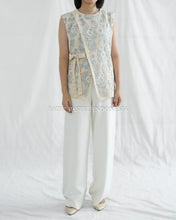 Load image into Gallery viewer, Bella Top Atasan Brokat Prada Lace - Batik Pastel
